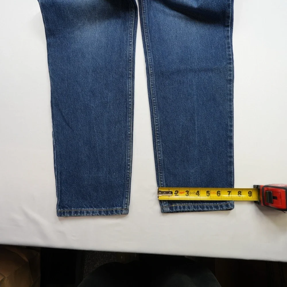 Levi's Strauss Signature Vintage Y2K 2005 Mens fits 31x33  Relaxed Fit Dark Blue